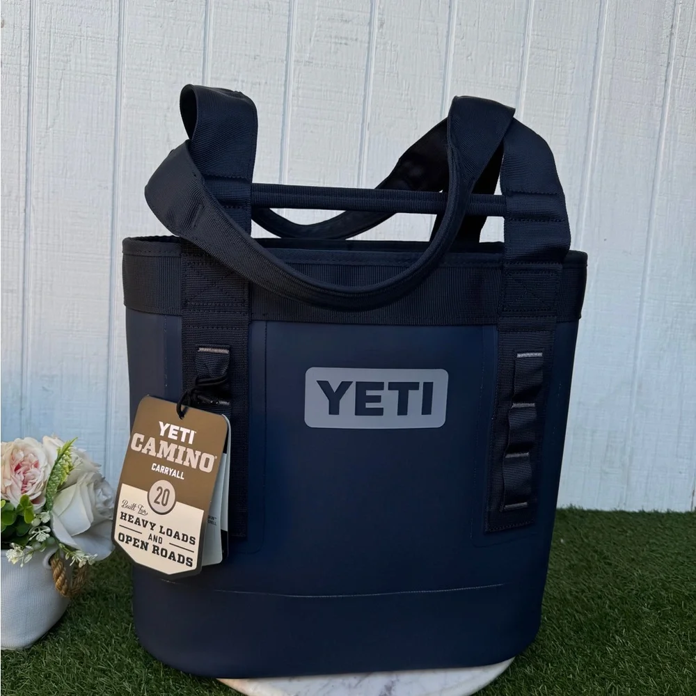 YETI 20 CARRYALL TOTE BAG
in Navy Blue - Durable New Tags summer travel - Picture 6 of 16